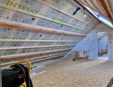 Aménagement d'un grenier à Liège - Placement du TESCON VANA et de l'ORCON F