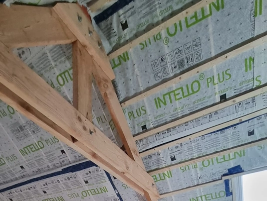 Création d'une ferme de charpente traditionnelle par ACA Renovation SRL