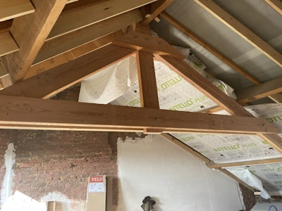 Création d'une ferme de charpente (à Waterloo) pour renforcer la toiture (3)